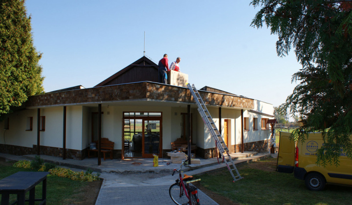 Finišuje rekonštrukcia domu smútku - 2019 - Finiselnek a ravatal